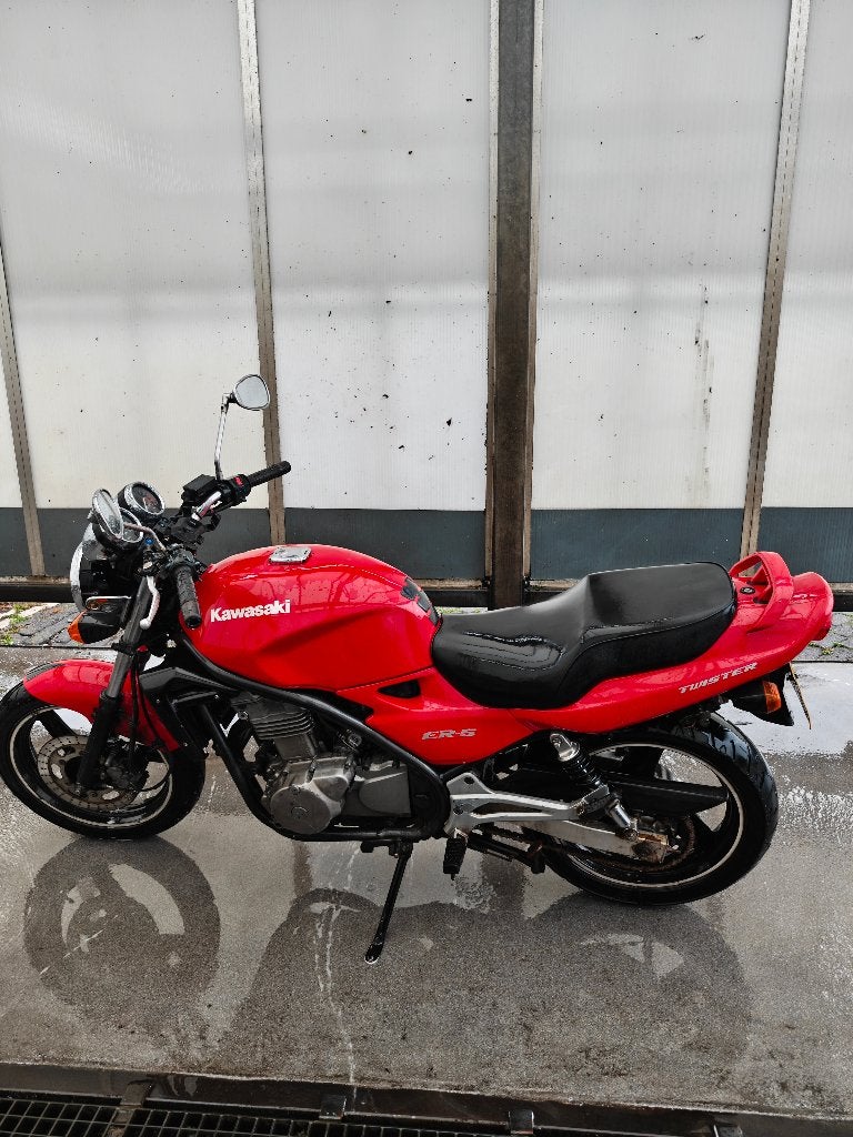 Kawasaki ER-5 Twister - Rode Naked Bike, Motoren, 2 cilinders, Gebruikt, Particulier, Meer dan 35 kW