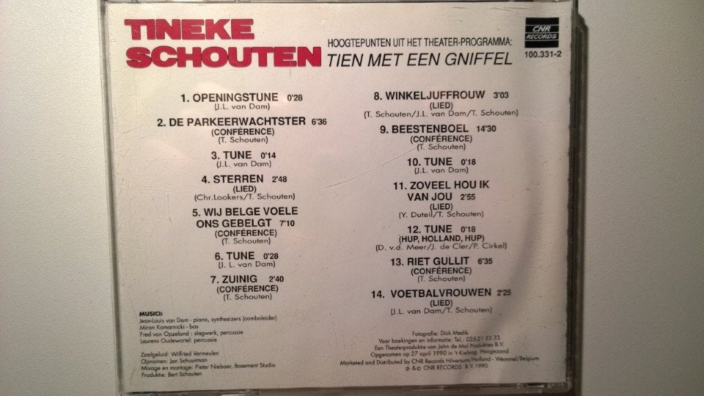 Tineke Schouten - Hoogepunten Uit Tien Met Een Gniffel, Ophalen of Verzenden, Zo goed als nieuw