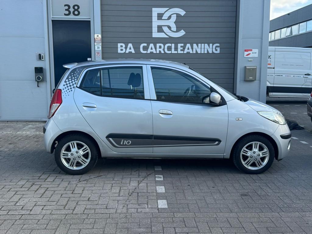 Hyundai I10 1.25i i-Catcher | Airco | Elek.ramen 4x | NAP |, Auto's, Voorwielaandrijving, 450 kg, Gebruikt, 31 €/maand