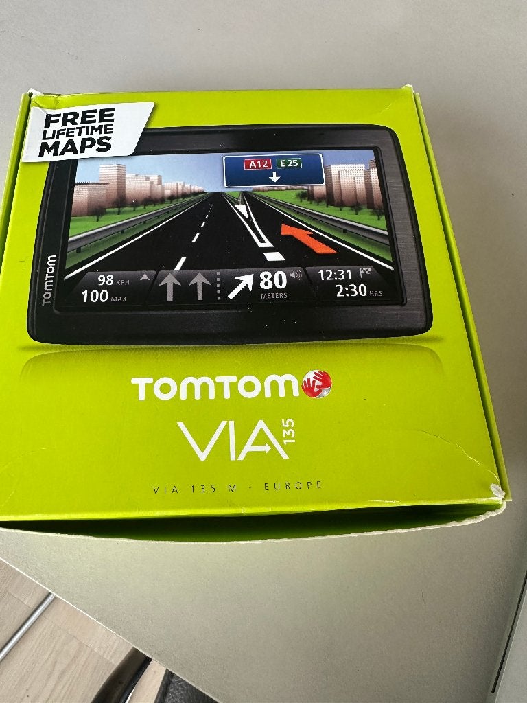 Tomtom Via 135 met alle kaarten levenslang, Auto diversen, Autonavigatie, Ophalen, Zo goed als nieuw