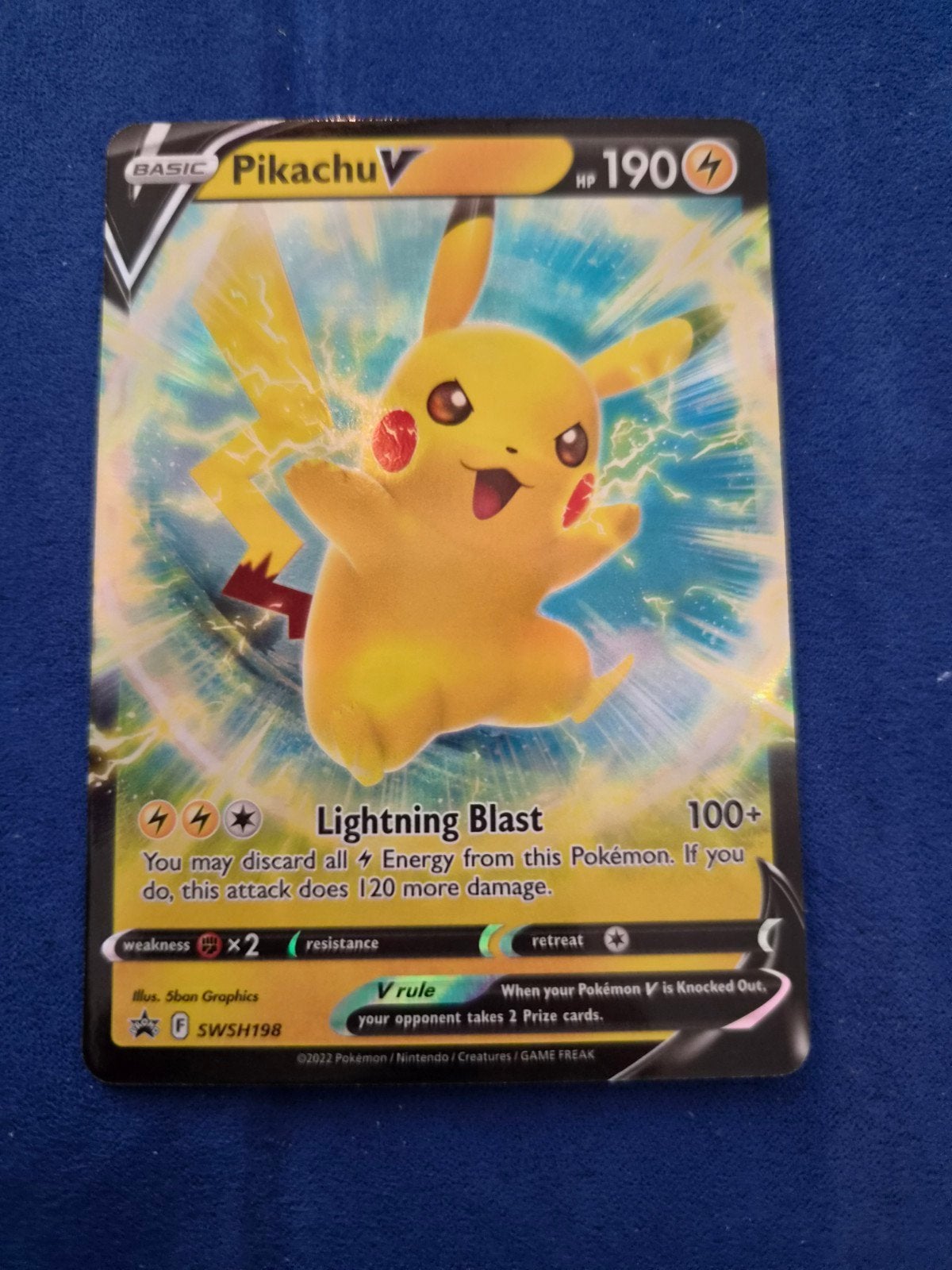 pikachu v promo 4,-, Ophalen of Verzenden, Zo goed als nieuw