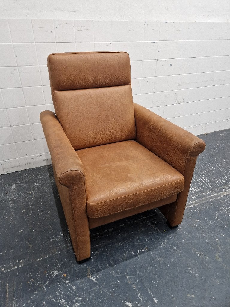 Fauteuil in cognac bruine microleder, Huis en Inrichting, Fauteuils, Ophalen, Gebruikt, Onbekend, 75 tot 100 cm