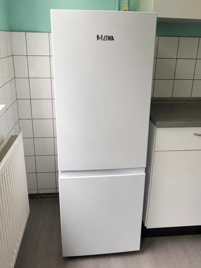 ETNA koelkast/koel-vriescombinatie, Ophalen, Zo goed als nieuw, Met aparte vriezer, 140 tot 160 cm