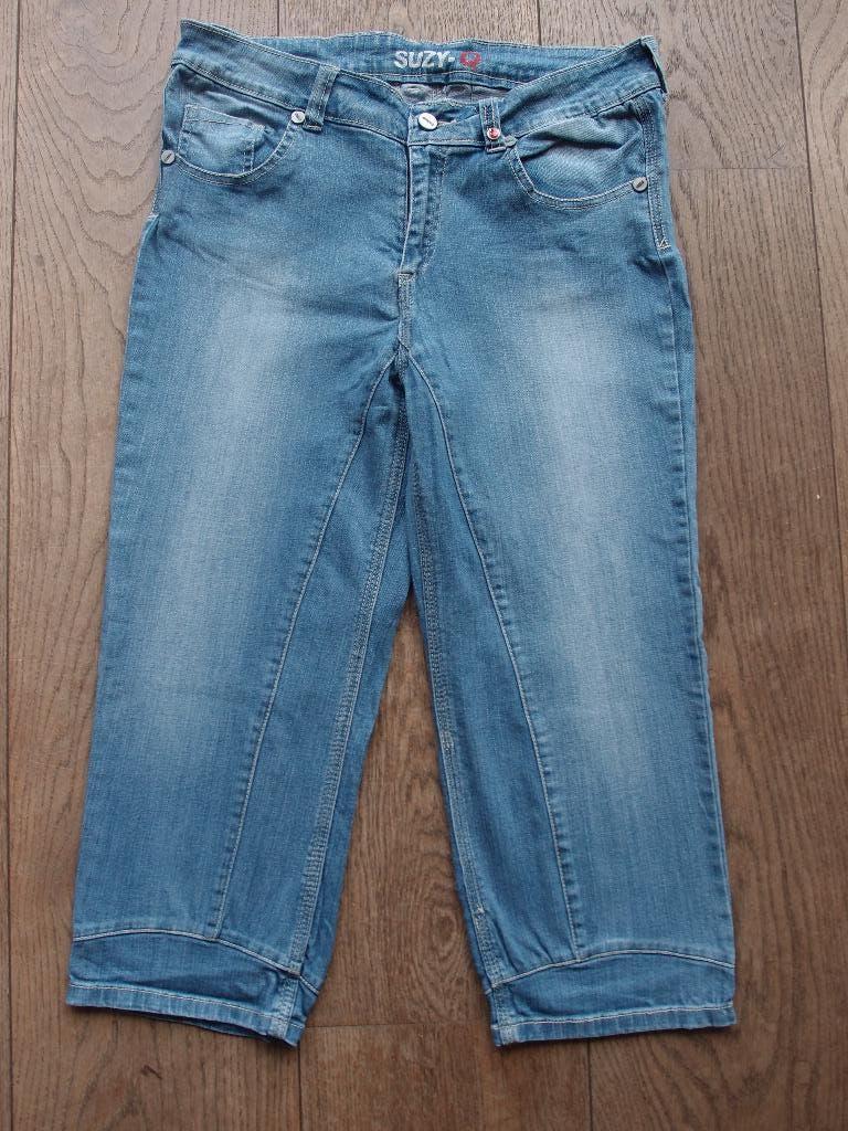 Mooie lichtblauwe Suzy-Q dames broek 3/4 lengte/capri 38 M, Blauw, Suzy-Q, Ophalen of Verzenden, Zo goed als nieuw