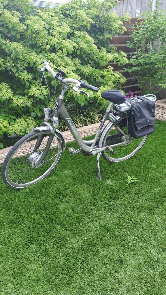 Mooie Giant elektrische fiets - Goed onderhouden, Ophalen of Verzenden