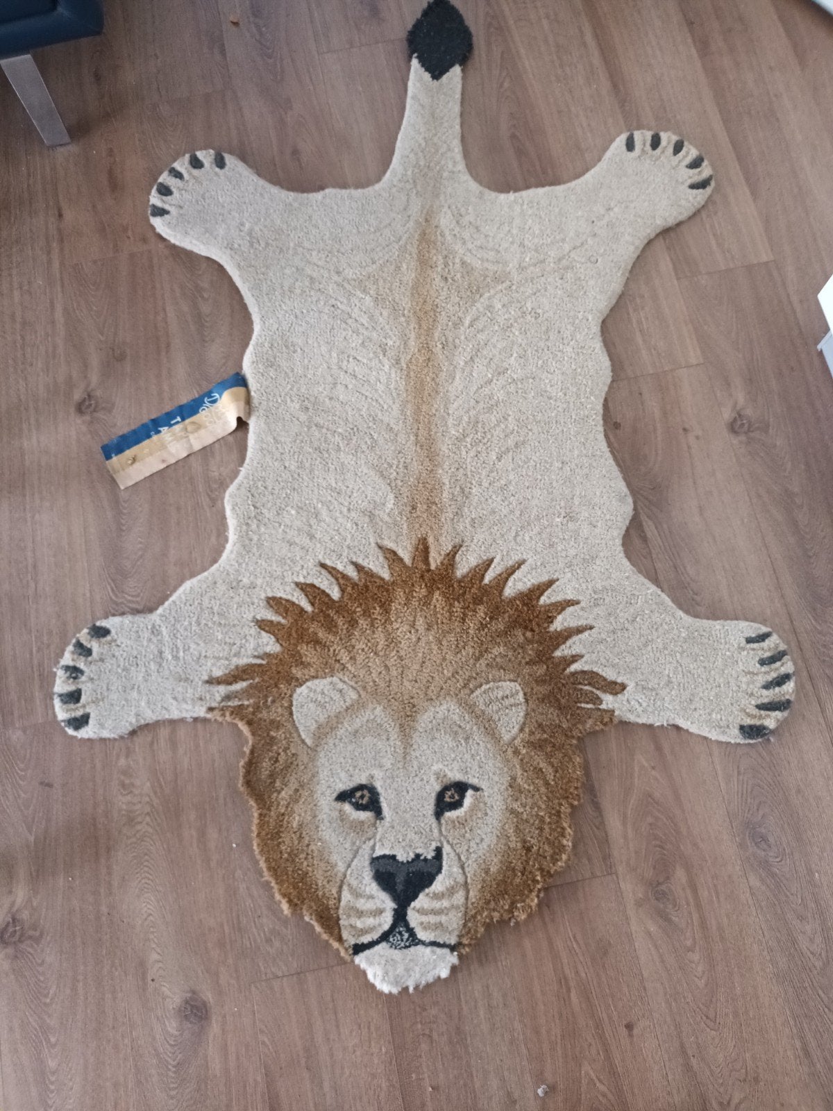 Vloerkleed Leeuw - Speels en Uniek Design, Ophalen, Gebruikt, Speels, Kinderkamer, Dierenprint, 150 tot 200 cm