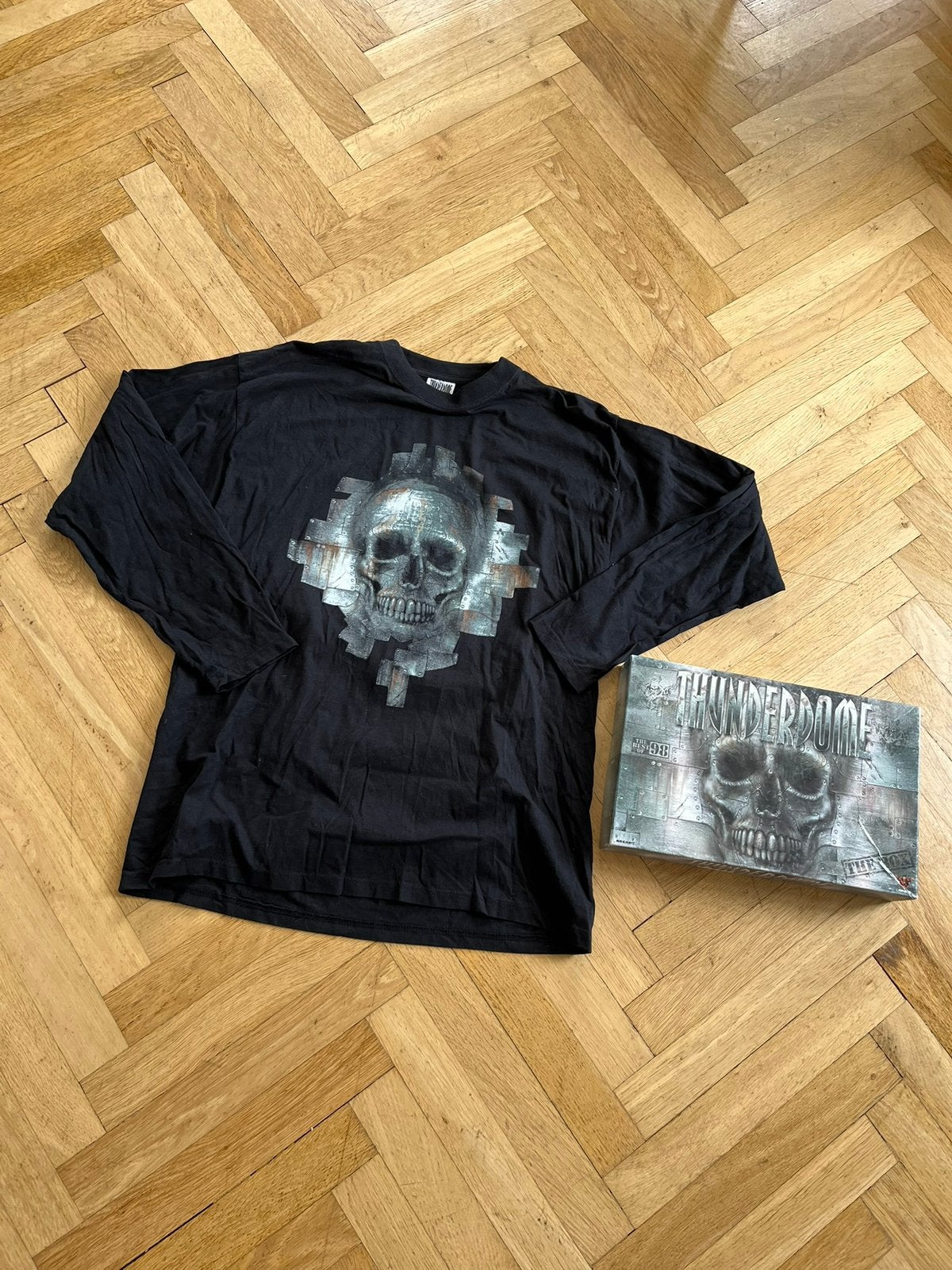 Thunderdome Best of 98 Shirt Longsleeve Gabber Hardcore Box, Ophalen, Zo goed als nieuw, Maat 56/58 (XL), Zwart