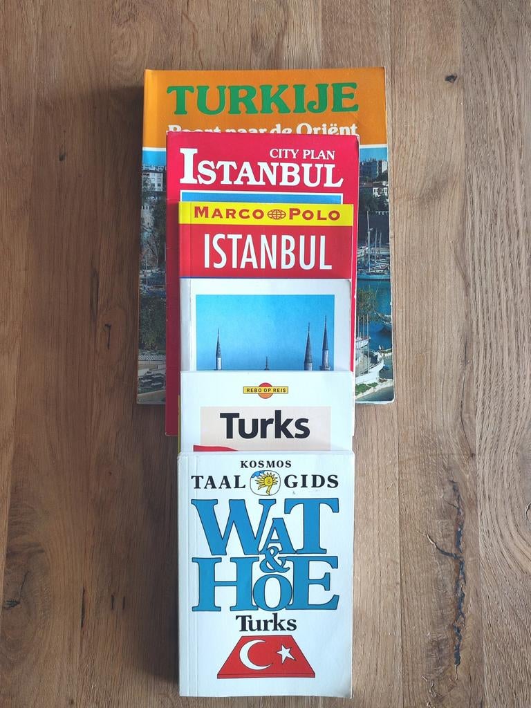 Reisgidsen Istanbul & Taalgids Turks boek Turkije kaart, Gelezen, Ophalen of Verzenden, Reisgids of -boek, Azië