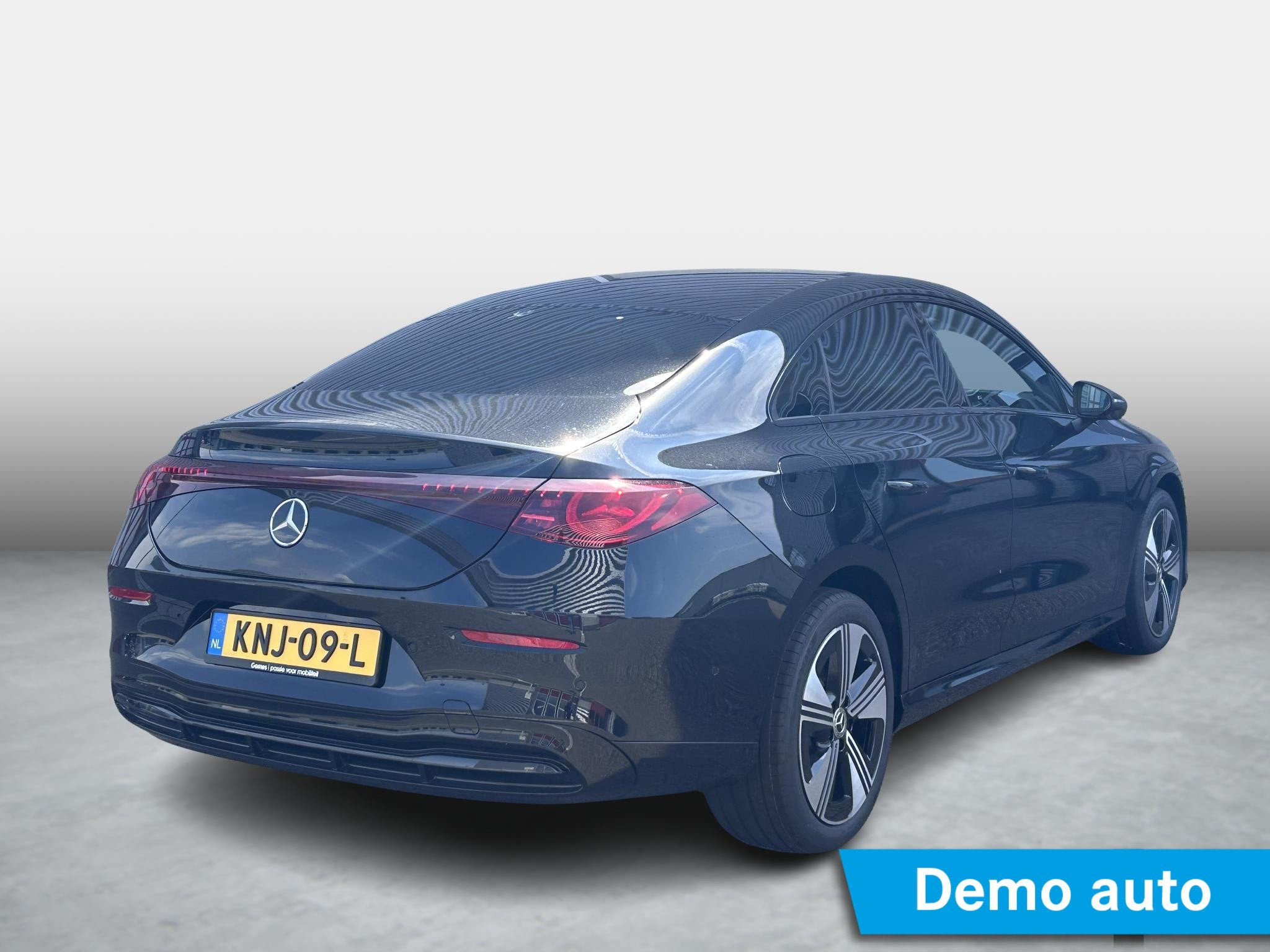Mercedes-Benz CLA-klasse 200 Business Solution 58 kWh, Auto's, Mercedes-Benz, Automaat, CLA, Achterwielaandrijving, Zwart