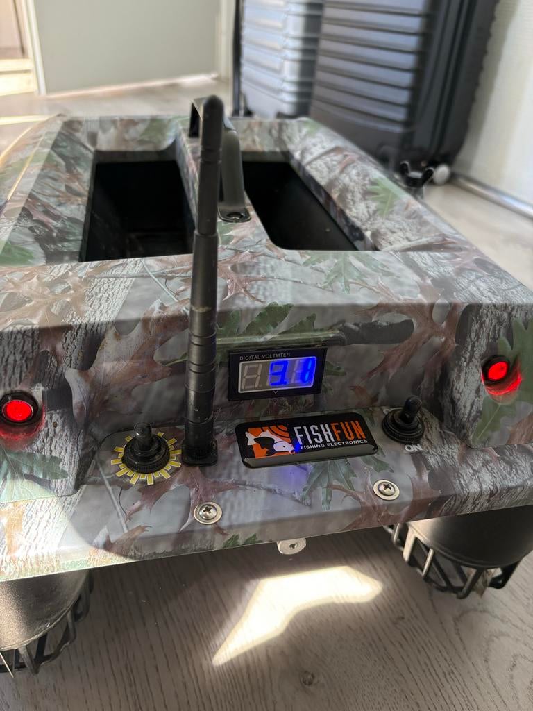Nanotec GT2 Voerboot met Vexilar Fishfinder en GPS, Watersport en Boten, Ophalen, Zo goed als nieuw, Overige typen