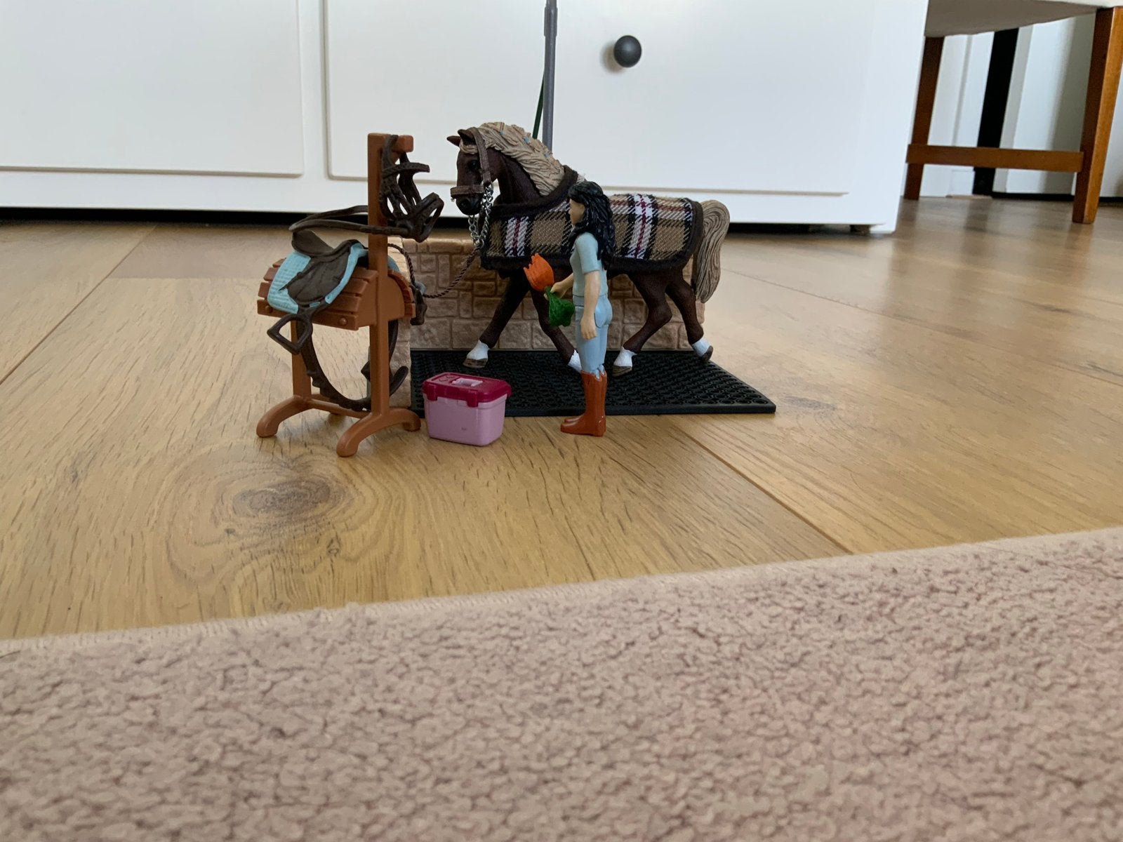 Schleich paard met ruiter en accessoires, Ophalen, Zo goed als nieuw