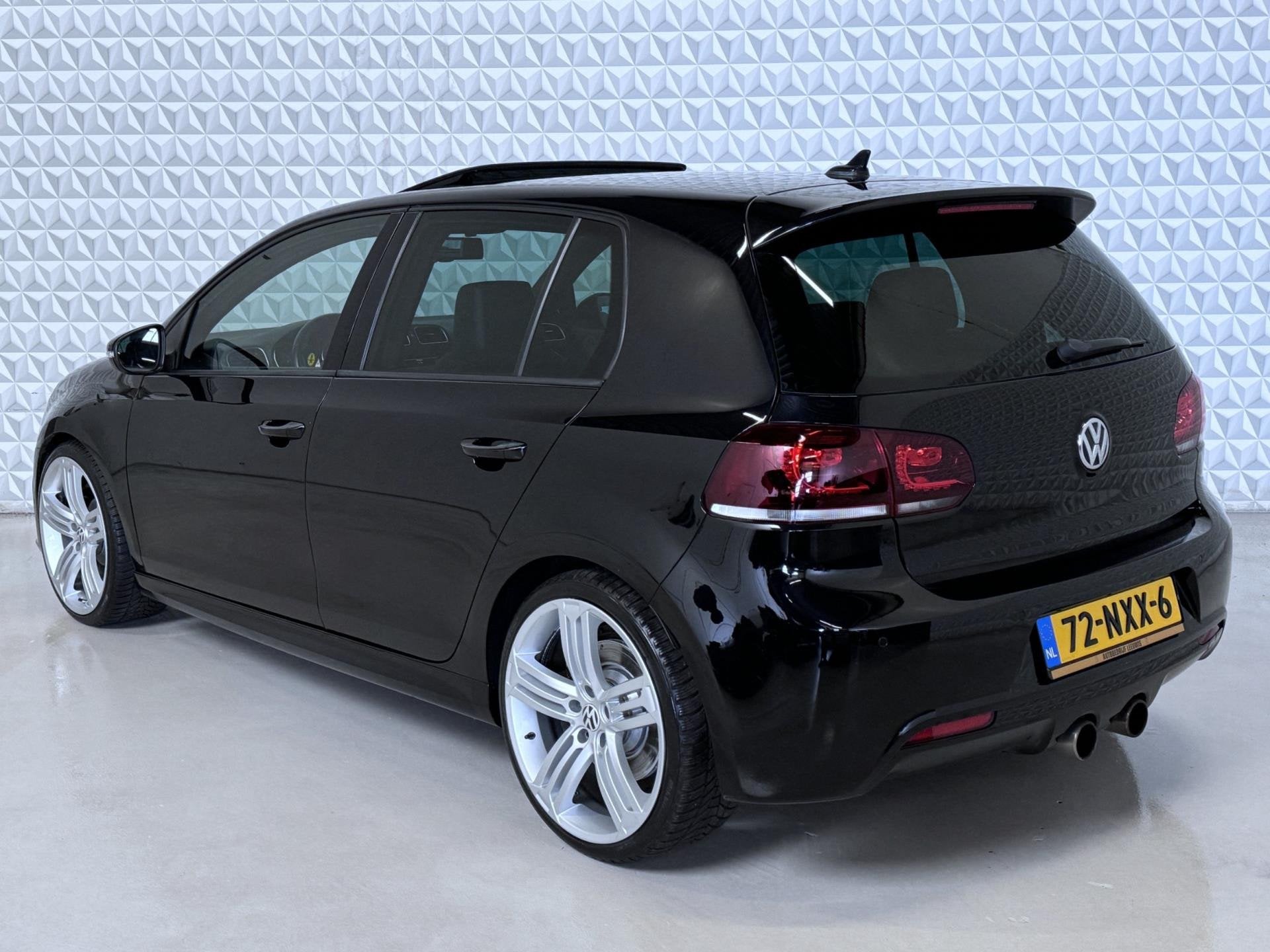 Volkswagen Golf 2.0 R 4-Motion 2e eigenaar NL-AUTO (2011), Auto's, Gebruikt, Zwart, 4 cilinders, 1984 cc