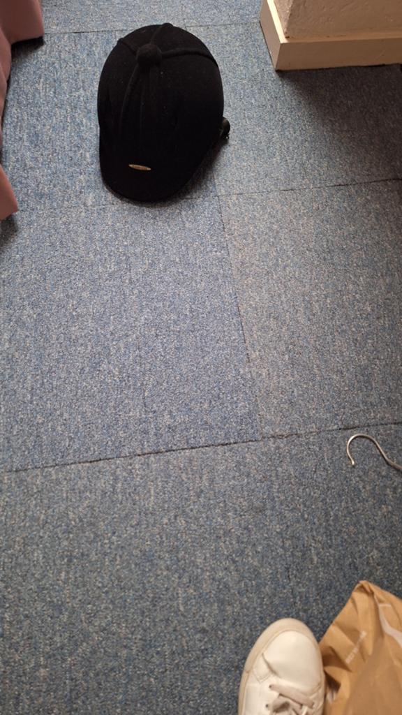 Cap voor paardrijden, Dieren en Toebehoren, Paardrijkleding, Ophalen of Verzenden, Gebruikt