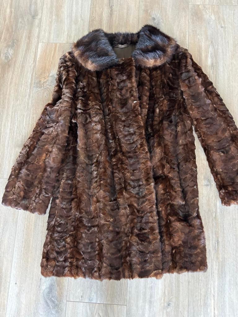 Vintage Bruine Bontjas - Elegante Winterjas, Kleding | Dames, Jassen | Winter, Ophalen of Verzenden, Gedragen, Maat 38/40 (M)