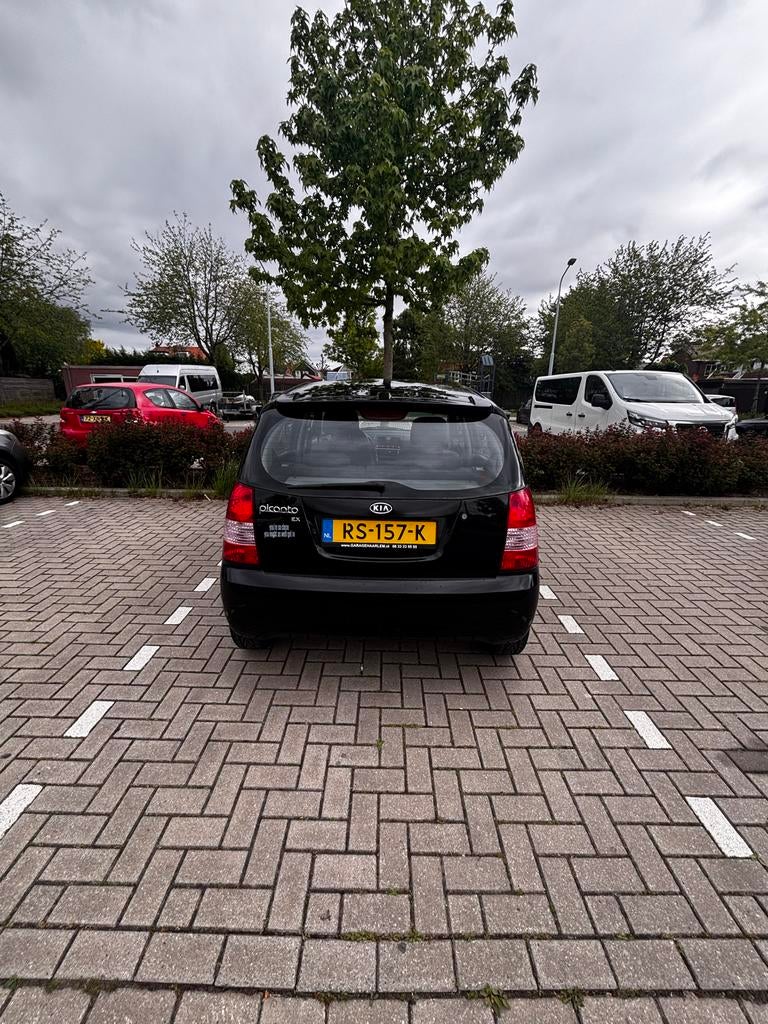 Kia KIA 2004 Zwart, Auto's, 65 pk, Stof, 31 €/maand, Zwart