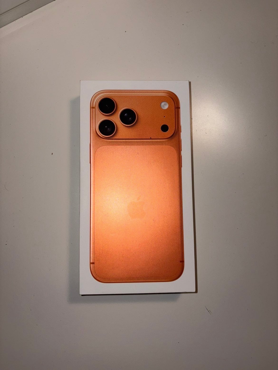Nieuwe iPhone 17 Pro Max 512GB - Oranje, Telecommunicatie, Mobiele telefoons | Apple iPhone, 512 GB, Zo goed als nieuw, 100 %