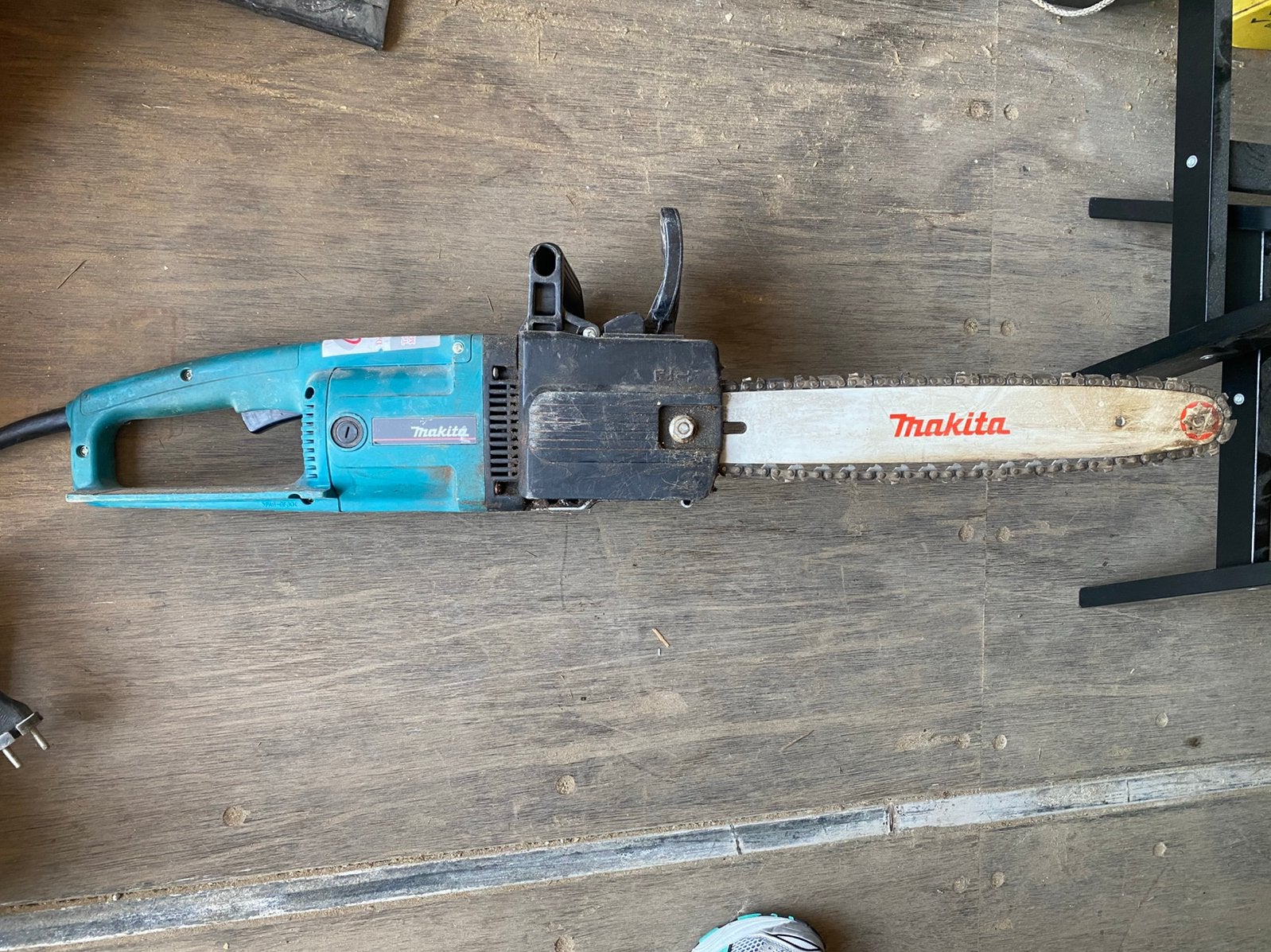 Makita Kettingzaag elektrische, Tuin en Terras, Hand-tuingereedschap, Ophalen, Zo goed als nieuw, Overige soorten