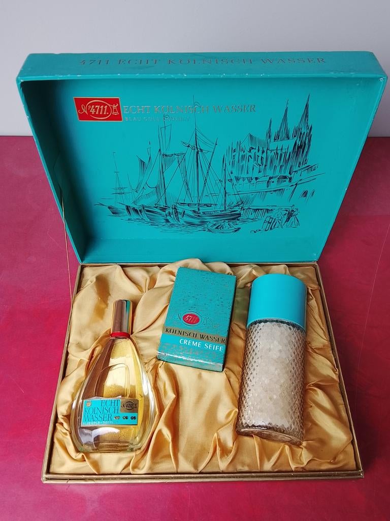 4711 vintage, Ophalen of Verzenden, Zo goed als nieuw, Parfumfles, Gevuld