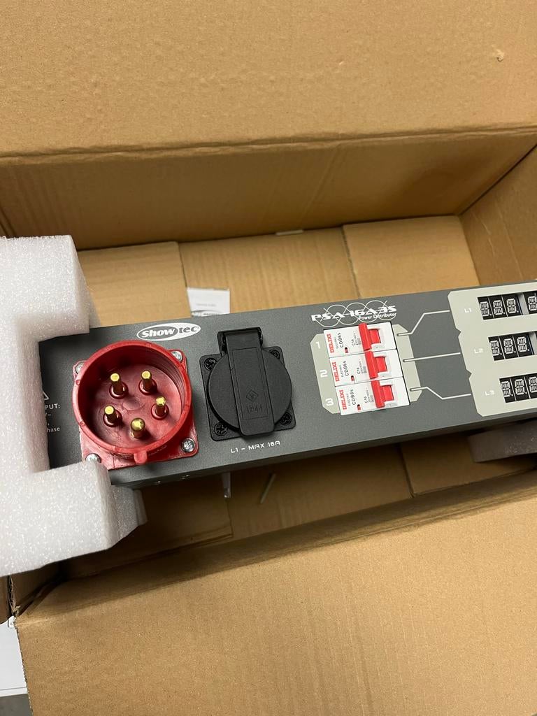 Showtec PSA163S Powerdistributie - Nieuwstaat, Muziek en Instrumenten, Showtec, Showtec, Overige typen, Showtec