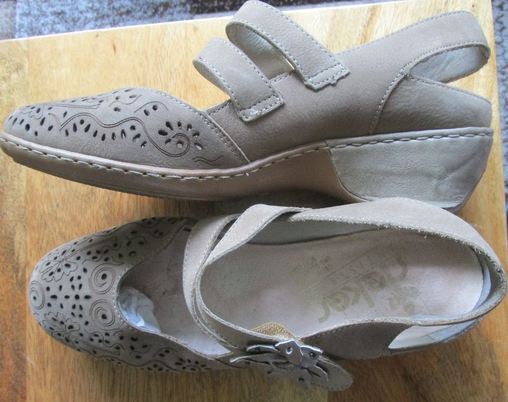 schoenen Rieker maat 37, Beige, Overige typen, Ophalen of Verzenden, Zo goed als nieuw