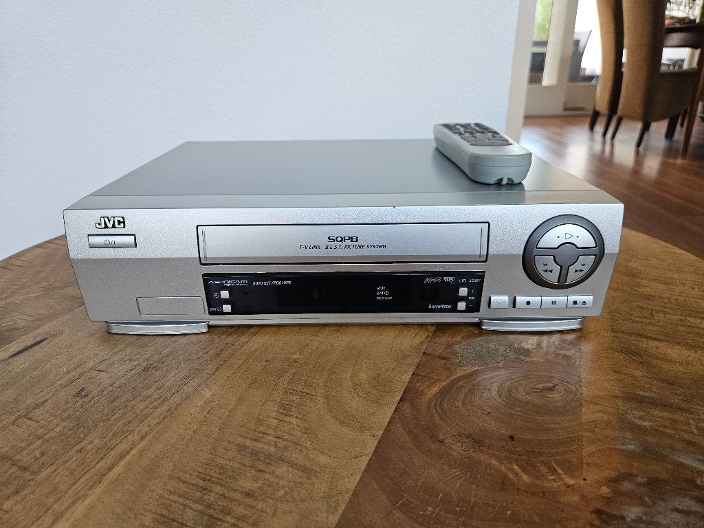 JVC VHS videorecorder met afstandsbediening, Ophalen of Verzenden, Gebruikt, VHS-speler of -recorder