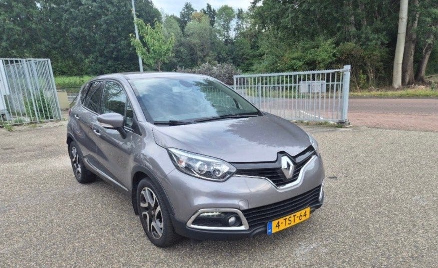 Foto 2 van Renault Captur AUTOMAAT 1.2 TCE 120 EDC 2014 Grijs