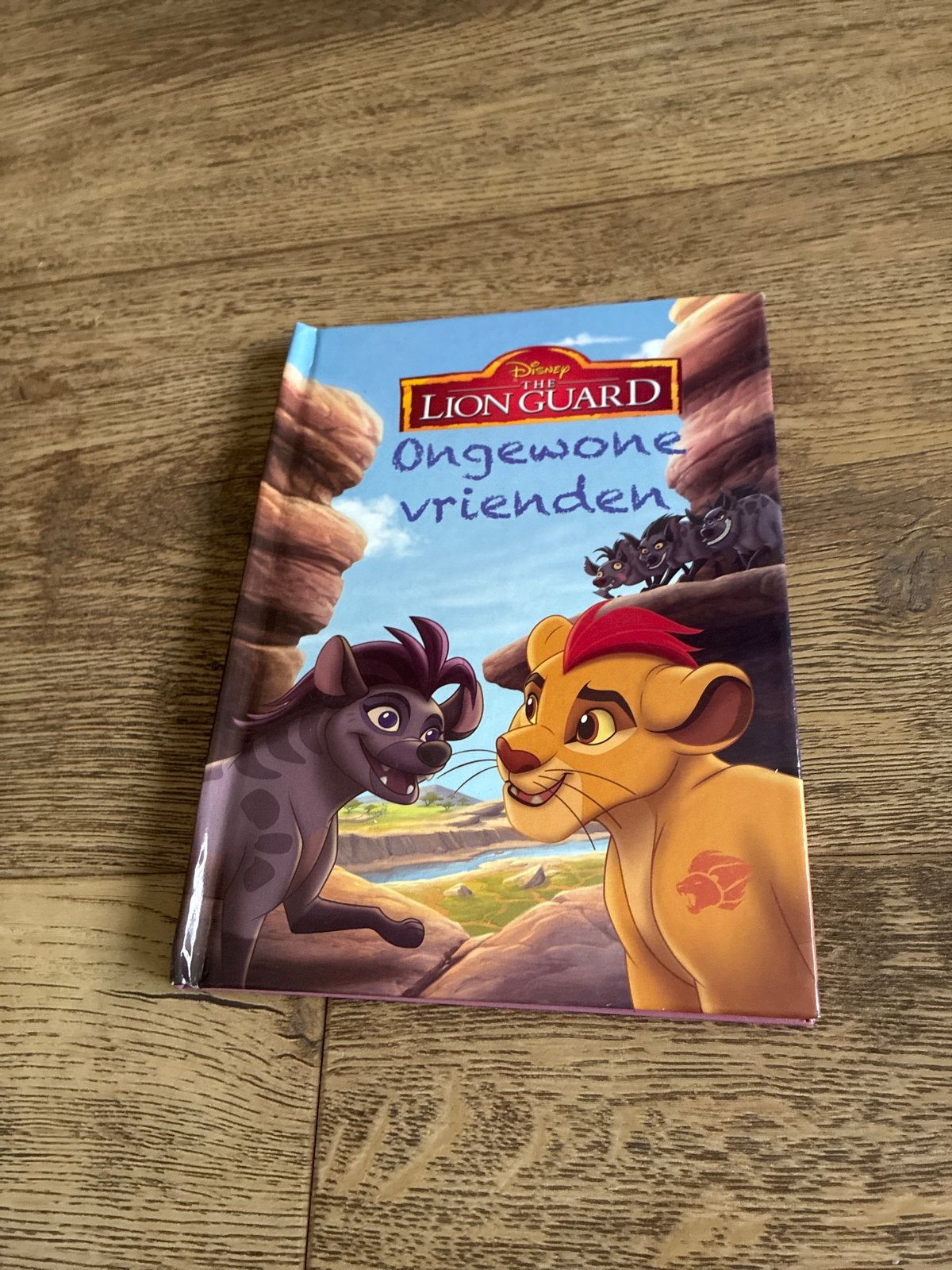 Disney The Lion Guard: Ongewone vrienden, Ophalen of Verzenden, Zo goed als nieuw, Sprookjes