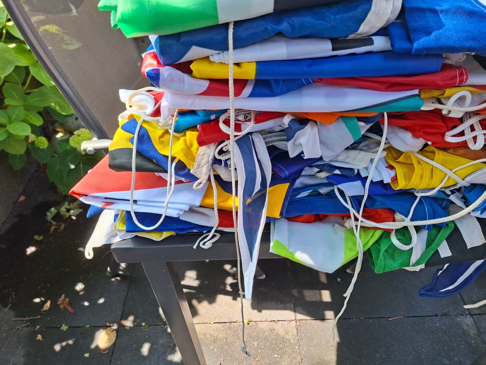 Scheepvaart vlaggen 95 stuks, Ophalen of Verzenden, Zo goed als nieuw, Reclamebord