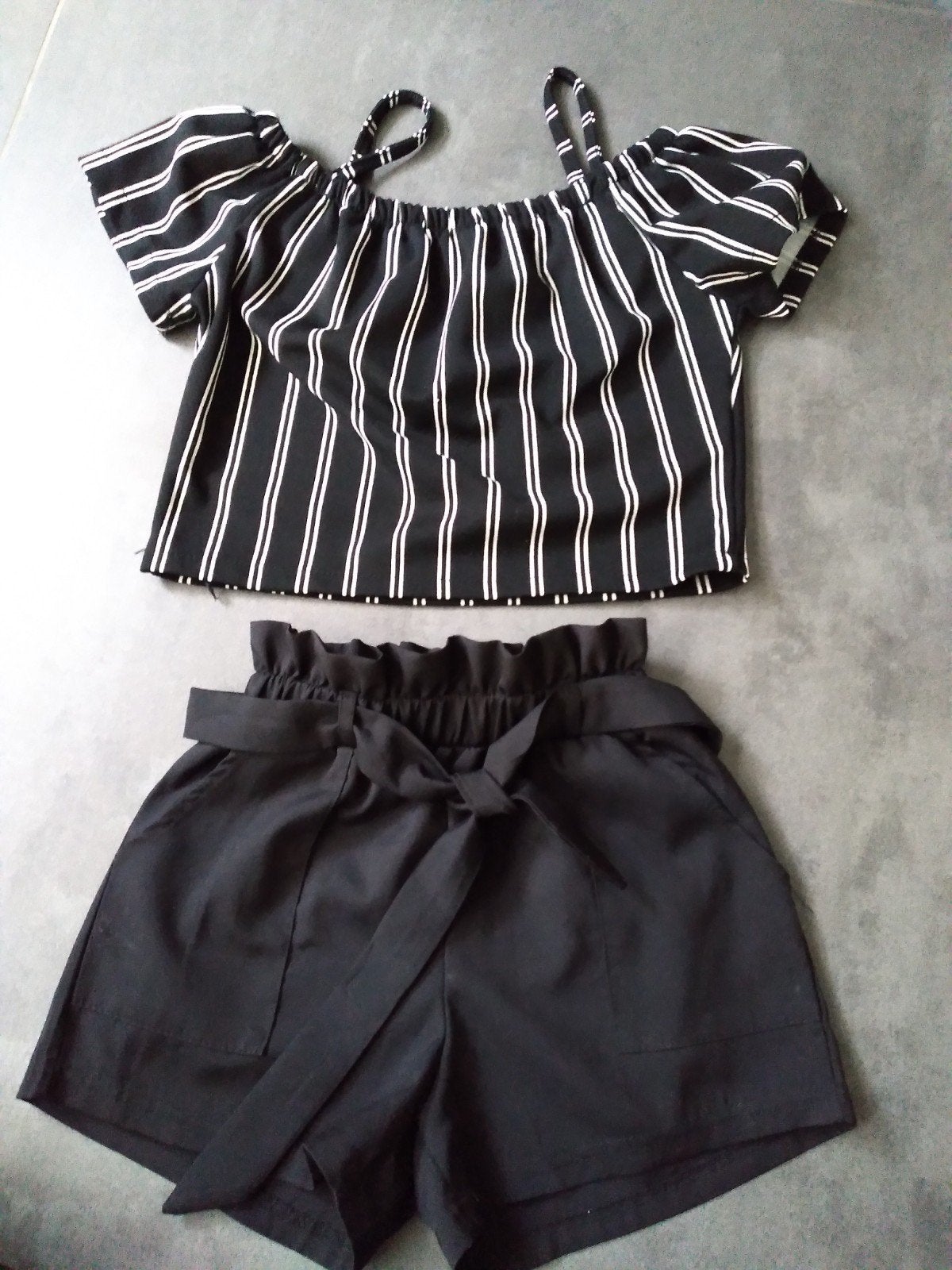 Meisjes set maat 122/128 - Zwart/Wit gestreept, Kinderen en Baby's, Kinderkleding | Maat 122, Ophalen, Gebruikt, Meisje, Setje