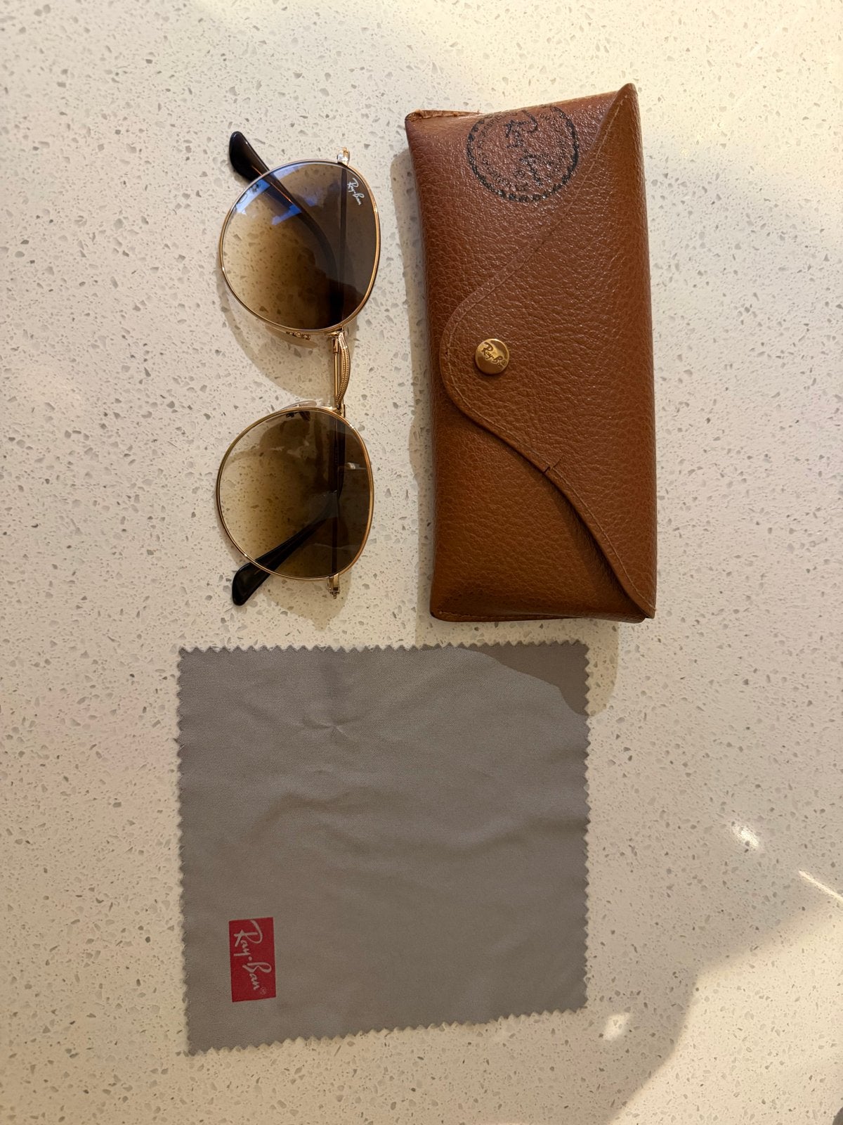 Ray-Ban RB 3447 Round Metal Zonnebril - Zo goed als nieuw, Zonnebril, Bruin, Ophalen of Verzenden, Zo goed als nieuw