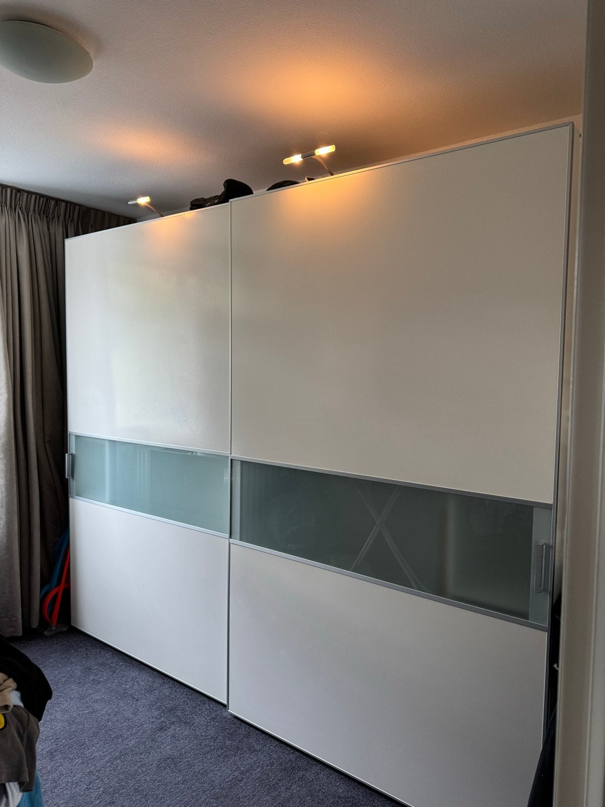 MOET WEG ‼️ Kledingkast met schuifdeuren en verlichting, Ophalen, Gebruikt, 200 cm of meer, Glas