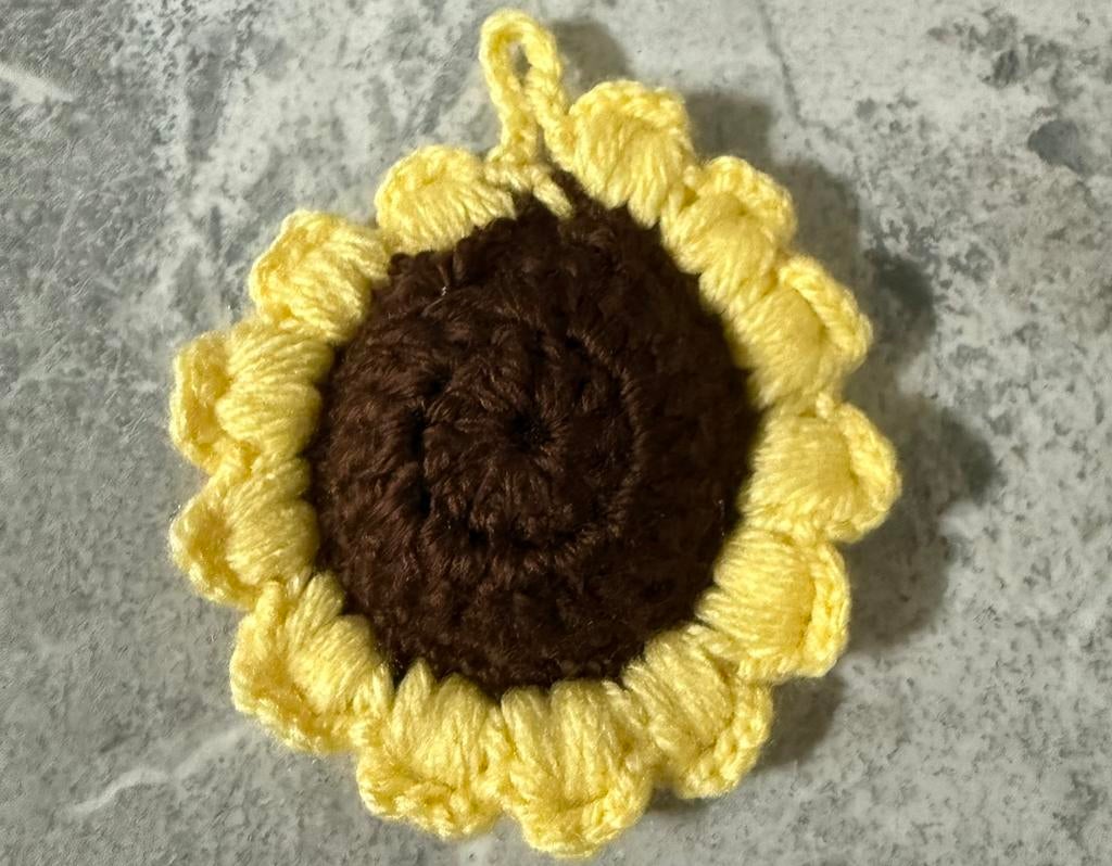 gebreide sleutelhanger bloemen, Ophalen, Nieuw
