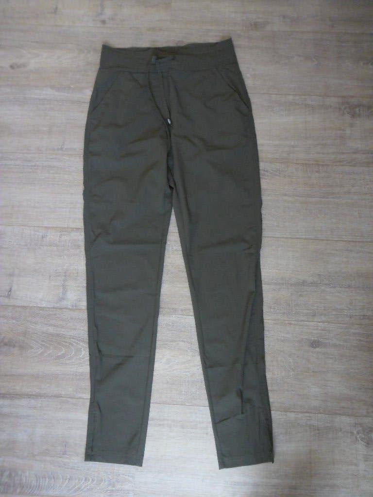 Nieuwe zomerbroek. maat M, Maat 38/40 (M), Nieuw, Ophalen of Verzenden, Lang