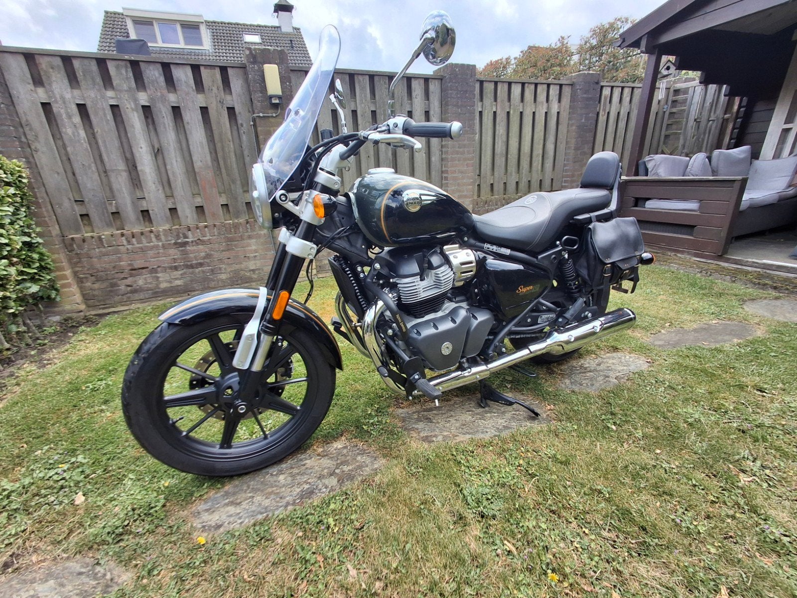 Royal Enfield Super Meteor 650 2025, Motoren, Motoren | Royal Enfield, Particulier