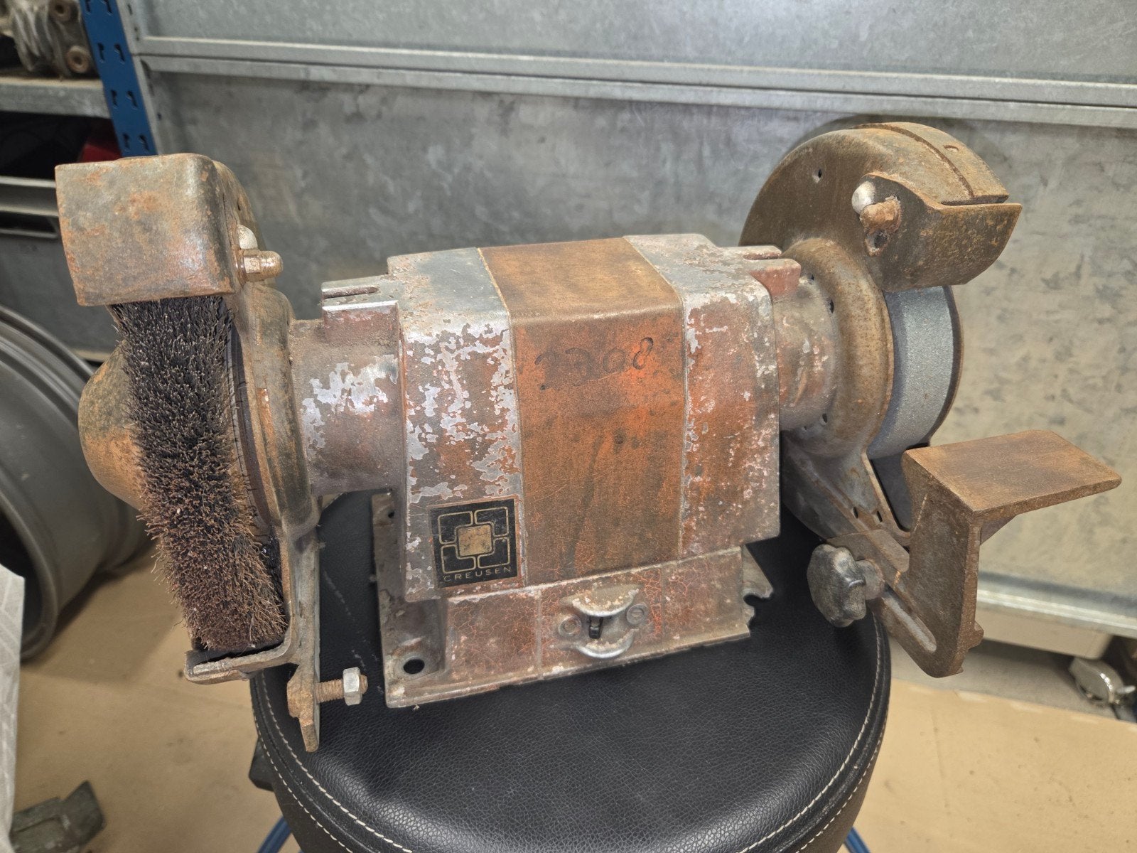 Creusen Werksbankslijpmachine DS 2200 T - 750 Watt, Ophalen, Gebruikt, 700 tot 1000 watt, Werkbankslijpmachine