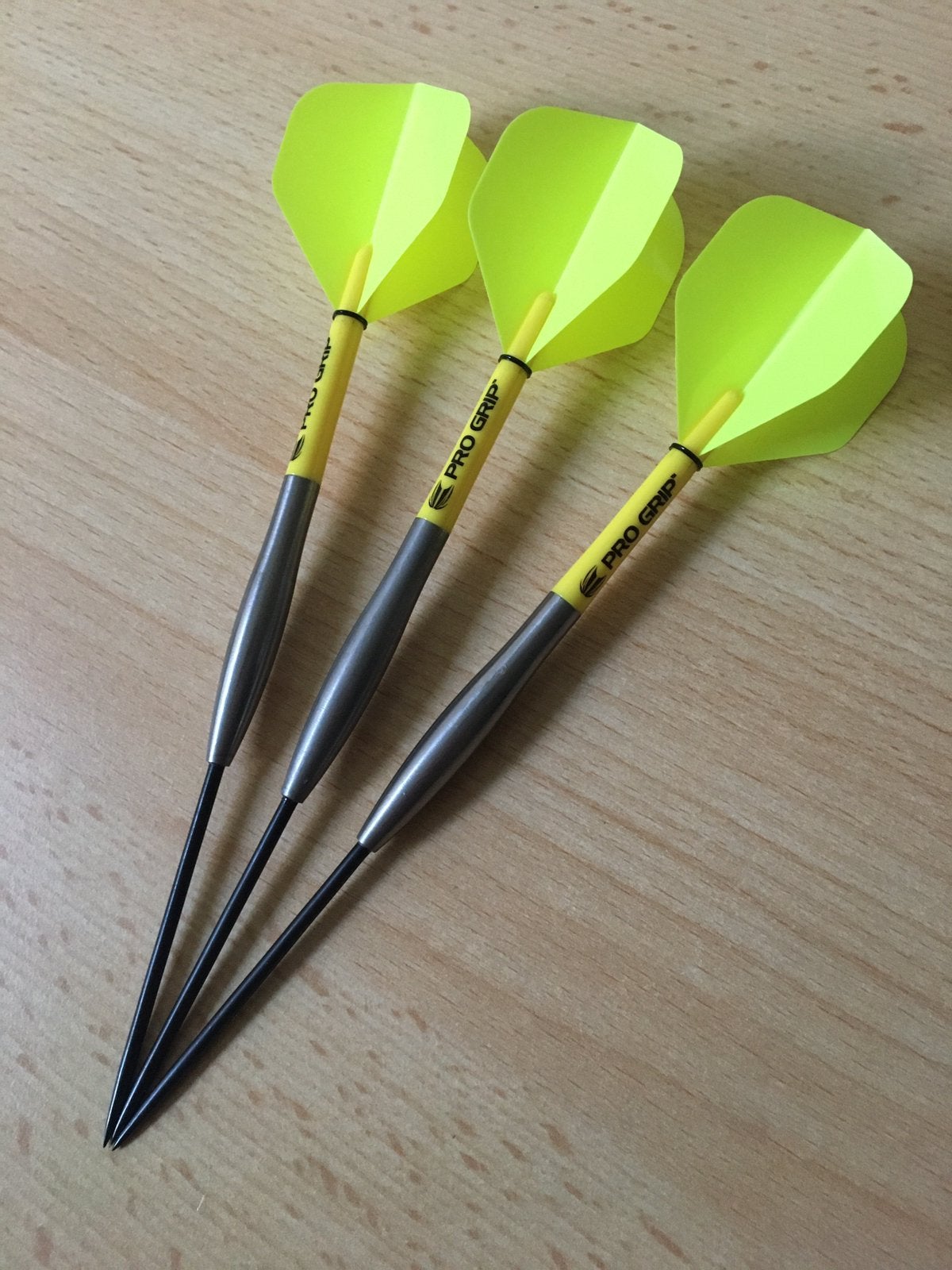 Tungsten darts met extreem lange punten 24 gram, Sport en Fitness, Darts, Ophalen of Verzenden, Gebruikt, Pijlen