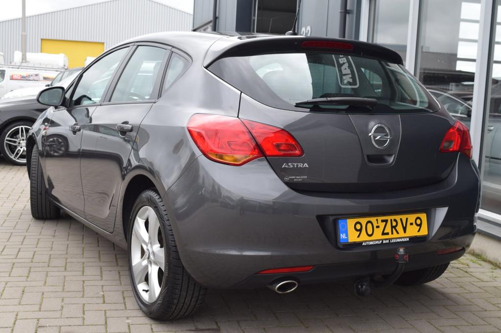 Opel Astra 1.4 Turbo Color Edition | Airco | Cruise | NAP +, Voorwielaandrijving, Euro 5, Stof, Gebruikt