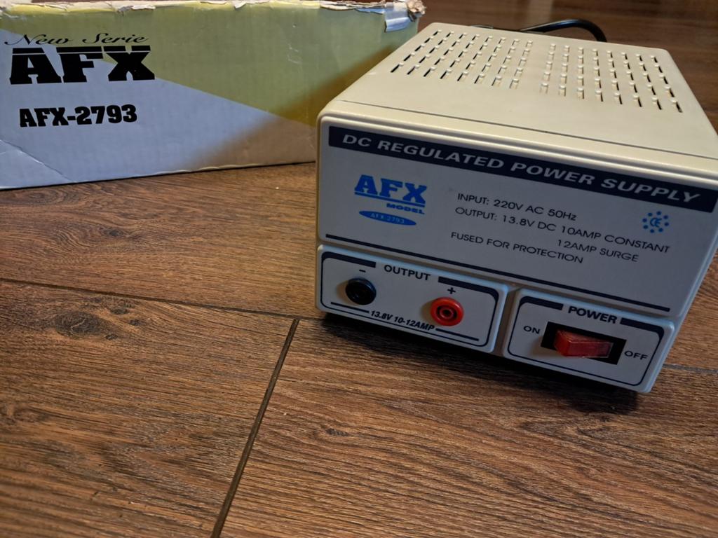 AFX AFX-2793 DC Gereguleerde Voeding 13.8V 10A, Ophalen of Verzenden