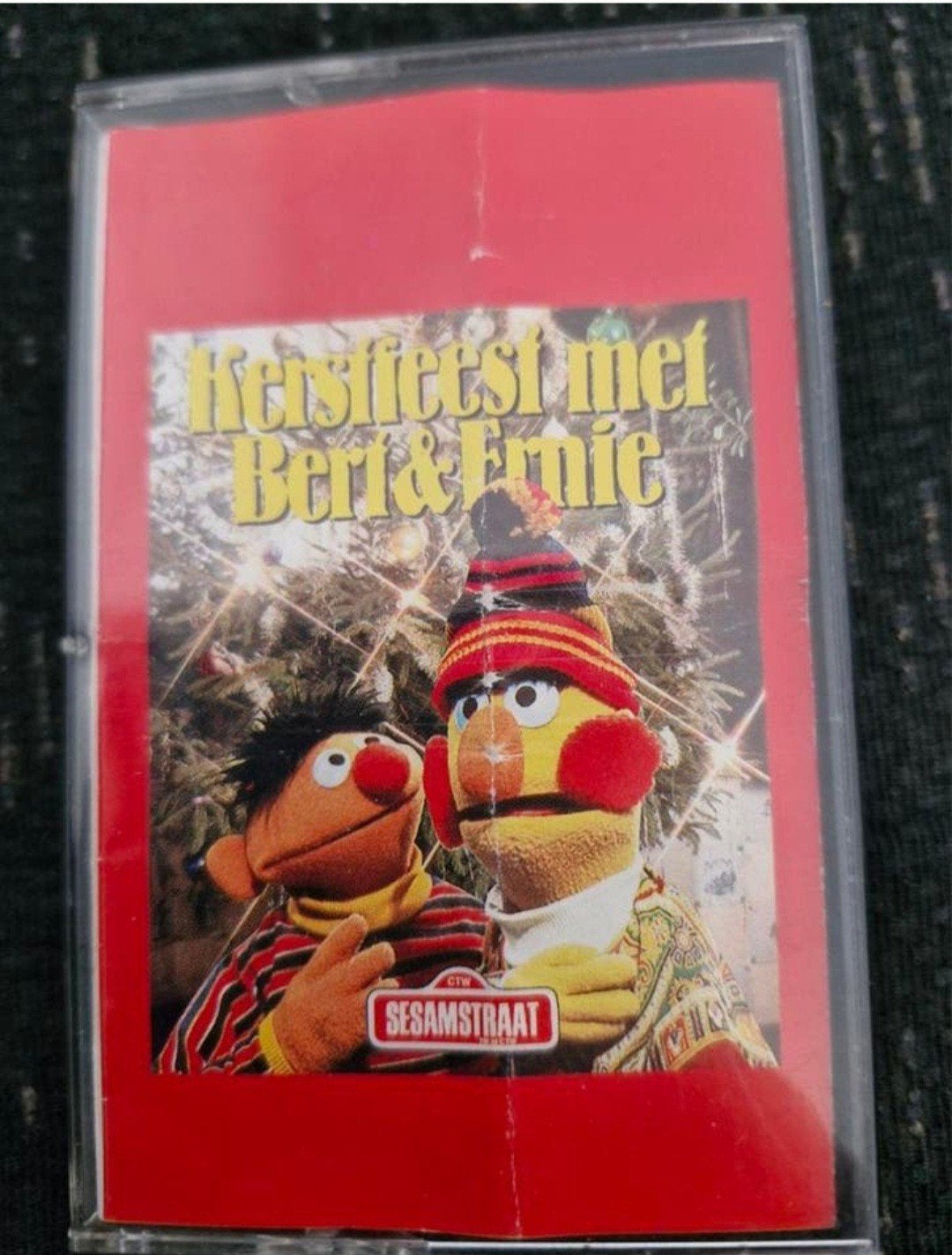 Cassettebandje Kerstfeest met Bert & Ernie, Cd's en Dvd's, Cassettebandjes, Ophalen of Verzenden, Gebruikt, Nederlandstalig, 1 bandje