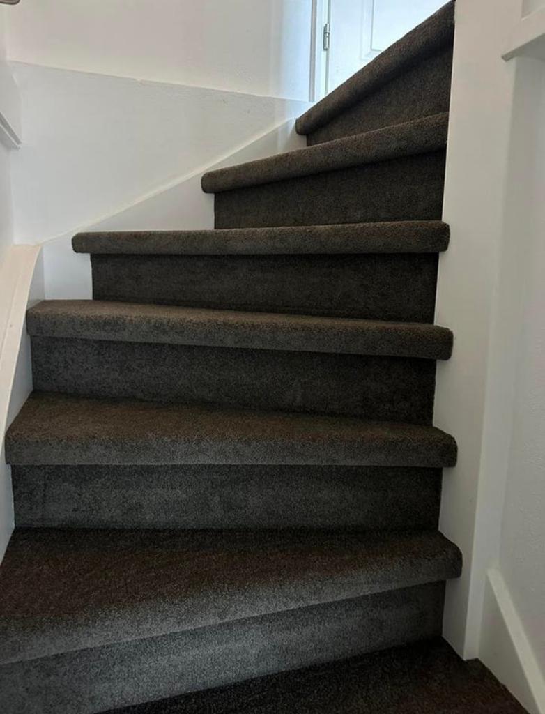 Trap- & Tapijtstoffering | Scherp Geprijsd & Vakkundig, Huis en Inrichting, Stoffering | Vloerbedekking, Crème, 75 m² of meer