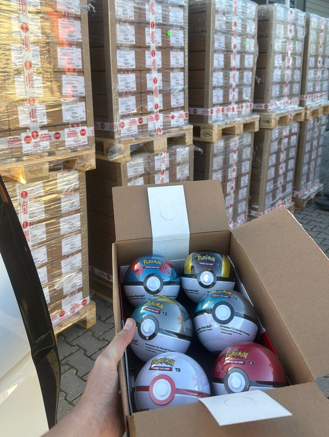 Pokemon pokeball tins MEGA VOORRAAD‼️BESTE PRIJZEN‼️, Ophalen of Verzenden, Nieuw