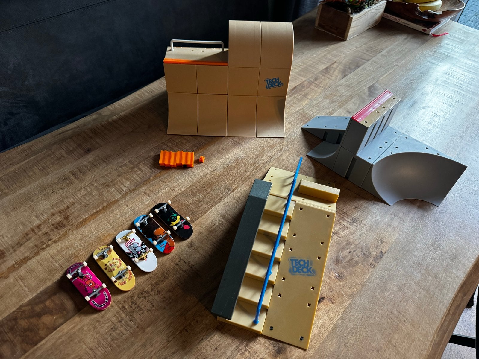 Tech Deck set met 5 skateboards en ramps, Ophalen of Verzenden, Gebruikt, Jongen of Meisje