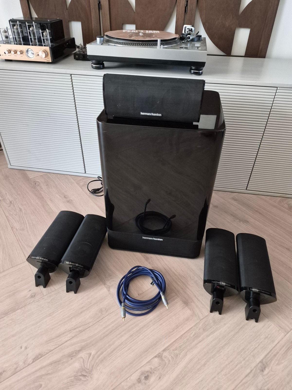 harman kardon 5.1 speakerset compleet, Inclusief muurbeugels, Zo goed als nieuw, Surroundset, Harman Kardon
