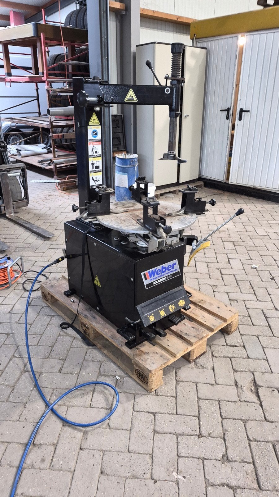 Bandenapparaat Weber klassik serie  230 volt motor / scooter, Auto diversen, Ophalen, Gebruikt