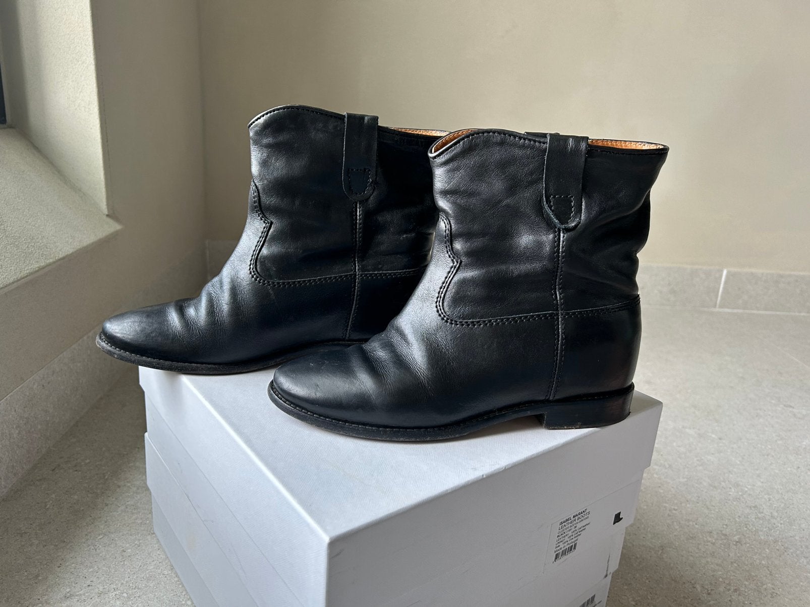 Isabel Marant leather ankle boots (39), Kleding | Dames, Zwart, Lage of Enkellaarzen, Ophalen of Verzenden, Gedragen