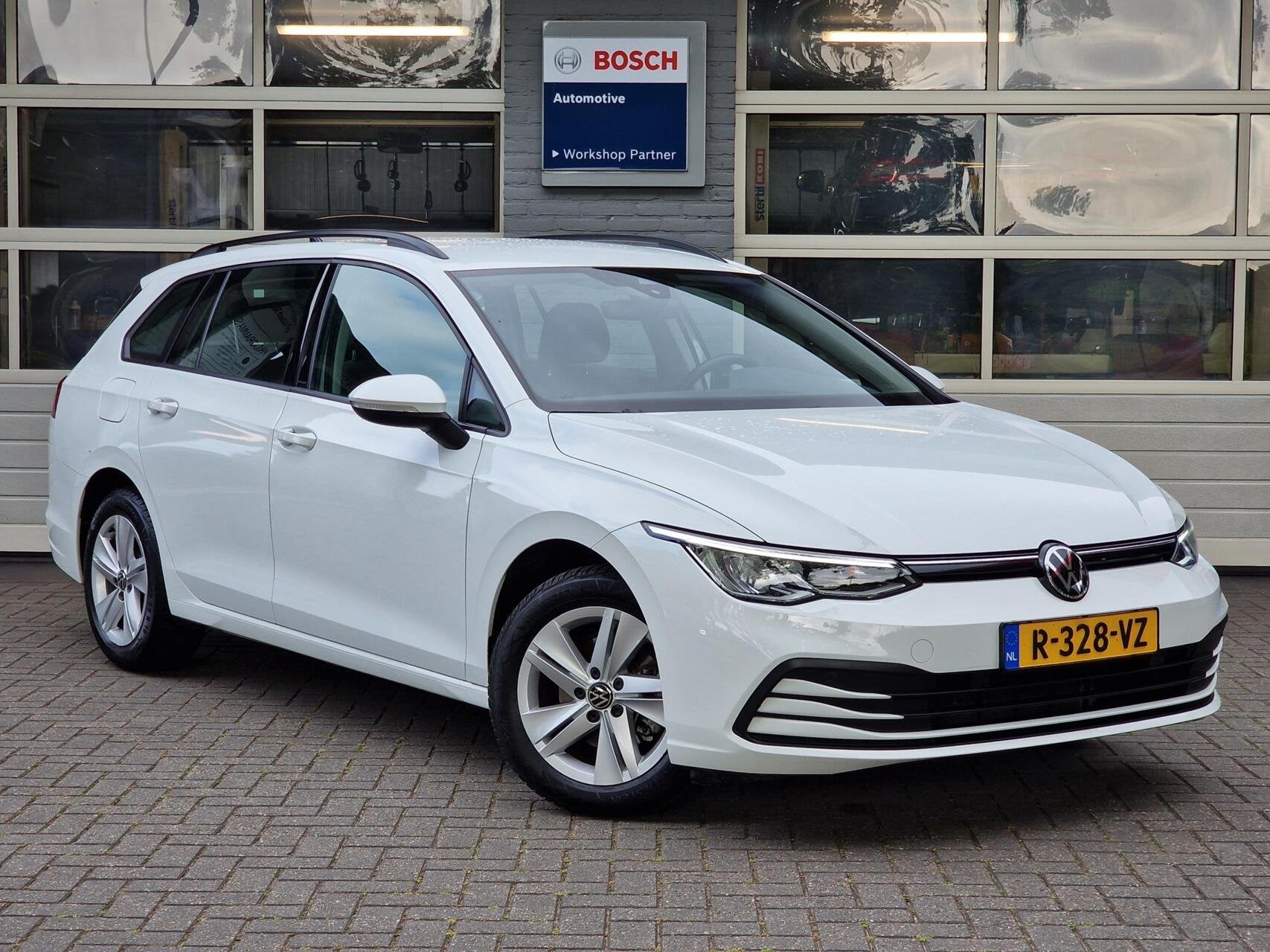 Volkswagen Golf Variant 1.0 eTSI Life|Digi-dash|110PK|DSG|Au, Auto's, Gebruikt, Met garantie (alle), Wit, 19 km/l