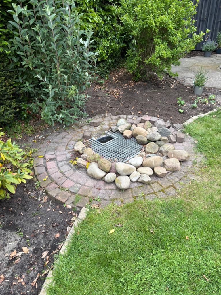Ronde bestrating om boom of vijver, Ophalen, Gebruikt, Klinkers, Minder dan 5 m²