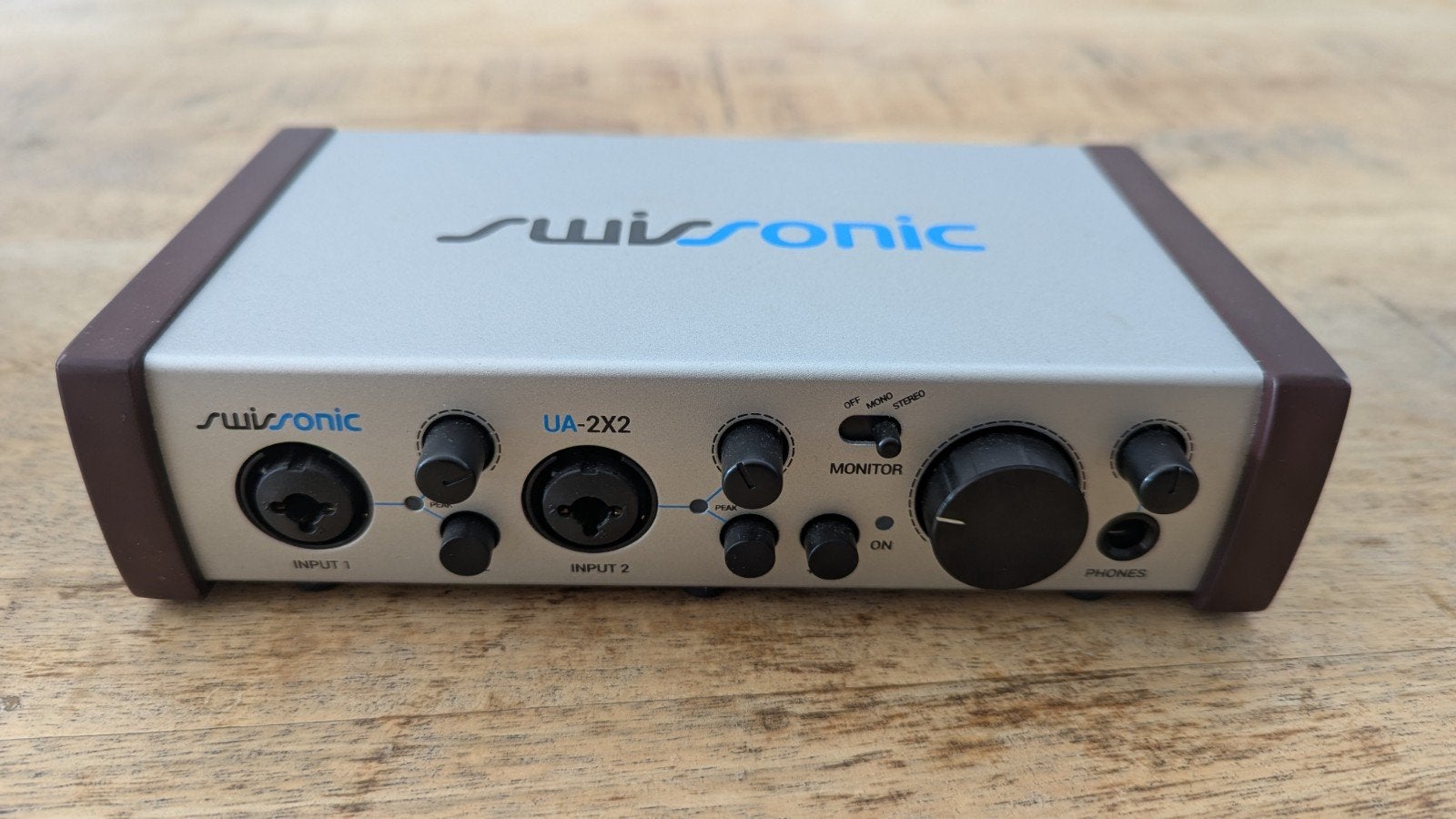 Swissonic UA-2x2 USB Audio Interface – Compleet in doos, Ophalen of Verzenden, Gebruikt