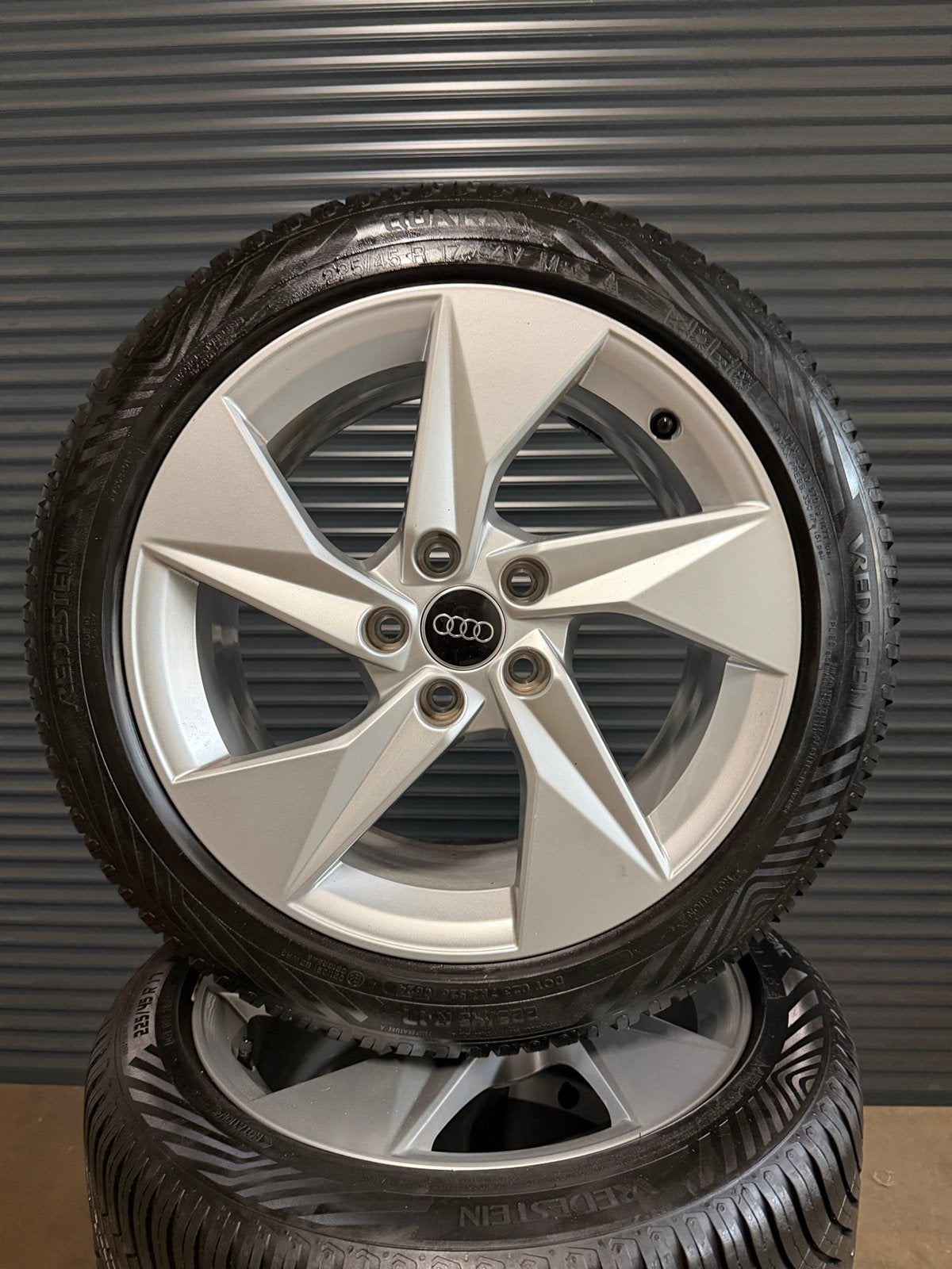 Originele Audi A3 All Season incl. M+S & berg aanduiding., Banden en Velgen, 17 inch, Ophalen of Verzenden, All Season
