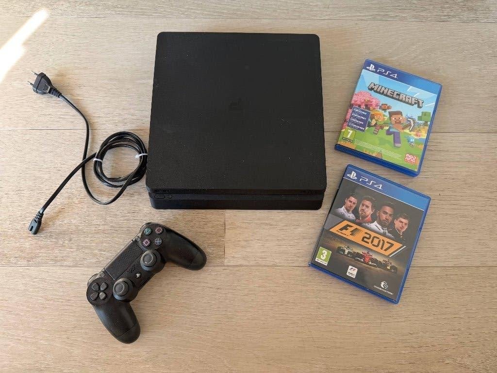 PlayStation 4 Slim met controller en 2 games, Ophalen of Verzenden, Gebruikt, Met 1 controller, Slim